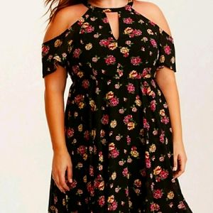 Torrid 18 cold-shoulder knee length dress
